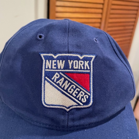 47 New York Rangers NHL Youth Graphic Team Hockey Hat Cap - Picture 2 of 7